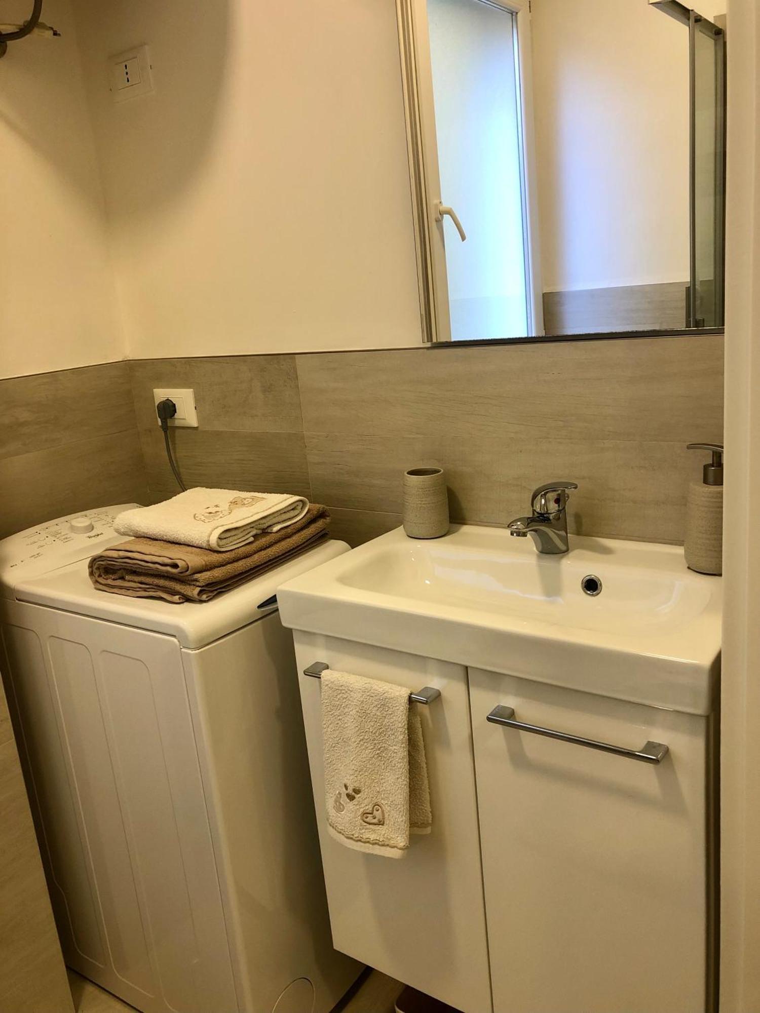 Condominio Torino - Petit 22 Caorle Esterno foto